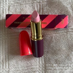 MAC Lipstick Kingdom of Sweets Cremesheen